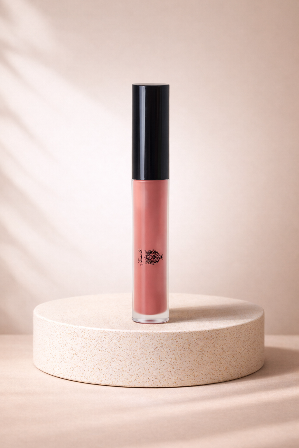 Amavellé high-shine lip gloss for hydrated, luminous lips